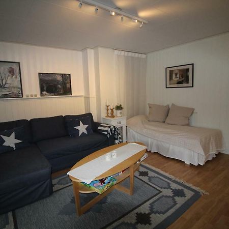 Lovas Gard Koppera Apartment Шарлотенберг Екстериор снимка